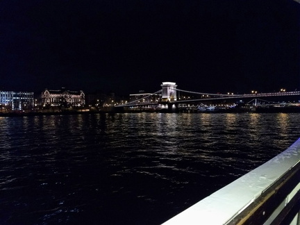Tour del Danubio di Notte